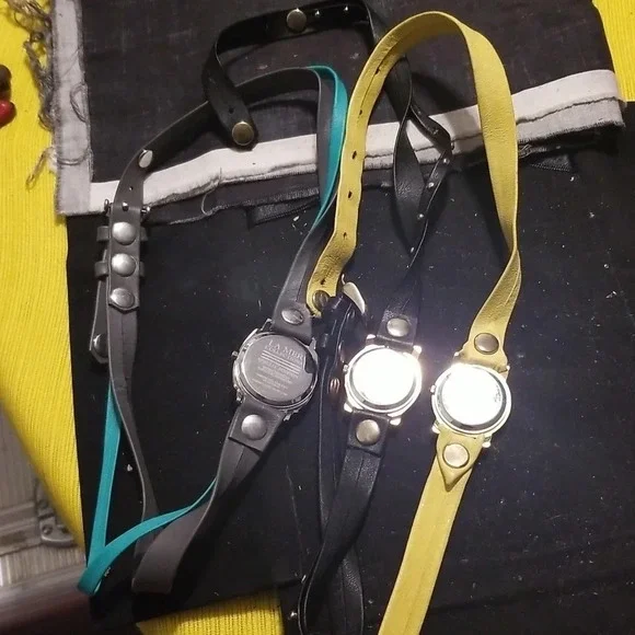 Lot of 3 Vintage La Mer Special Edition Watches - Picture 4 of 4